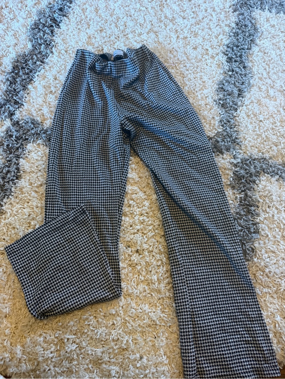 Urban Outfitters Black and White Houndstooth dress pants